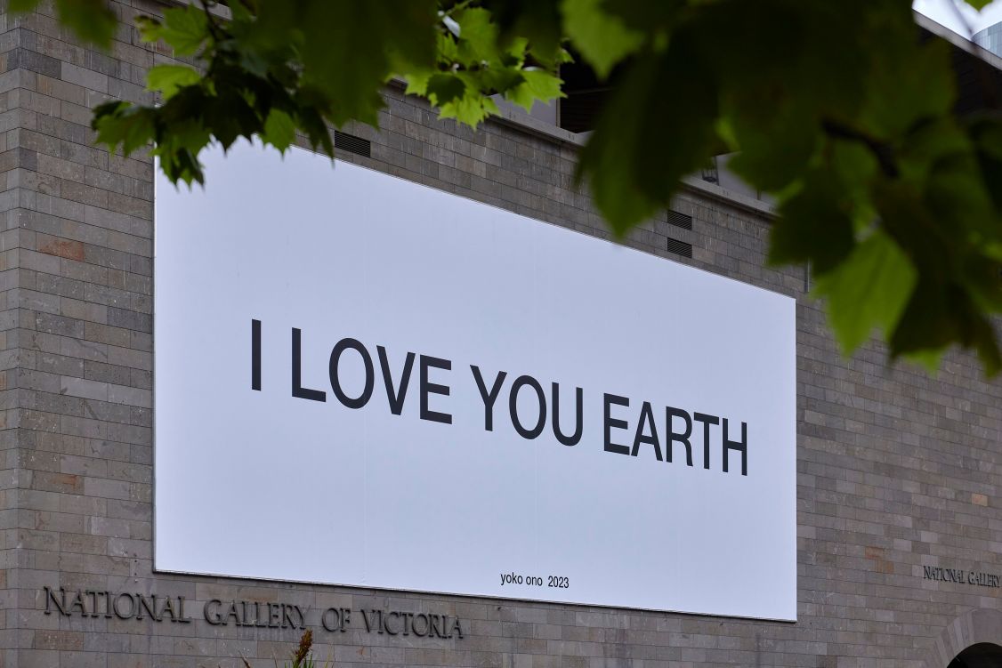 large banner saying 'I LOVE YOU EARTH'